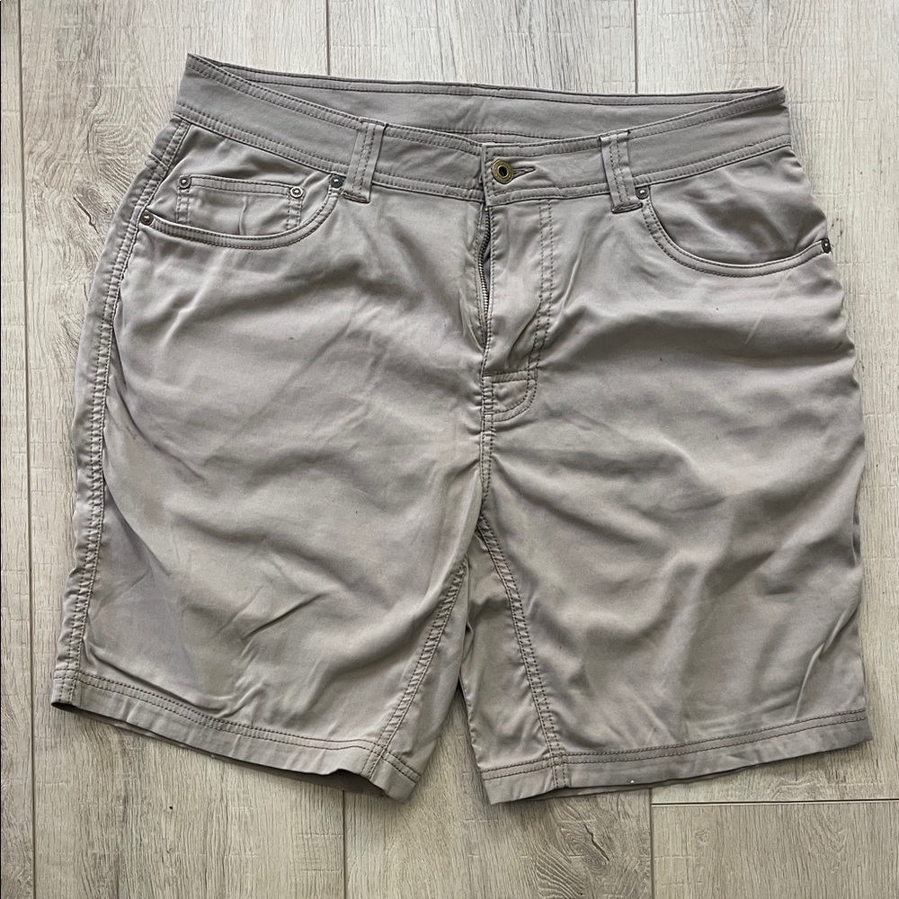 Prana Men's Tan Flat Front Shorts